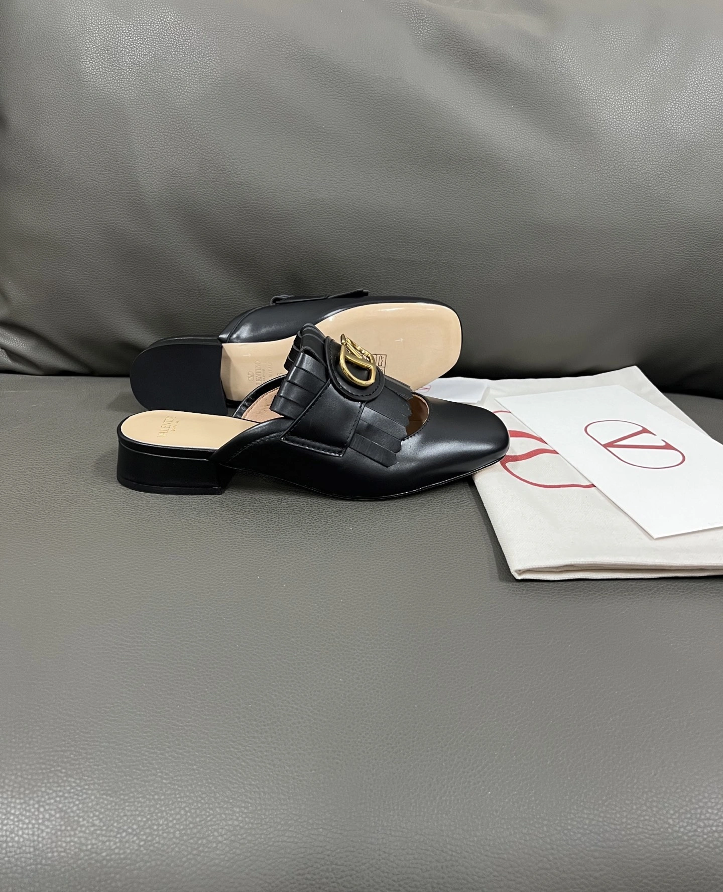 COCO-- V1859ti9o WS0LP8DSH0NO Heel height： 2.5CM Calfskin item:E-X194D4043